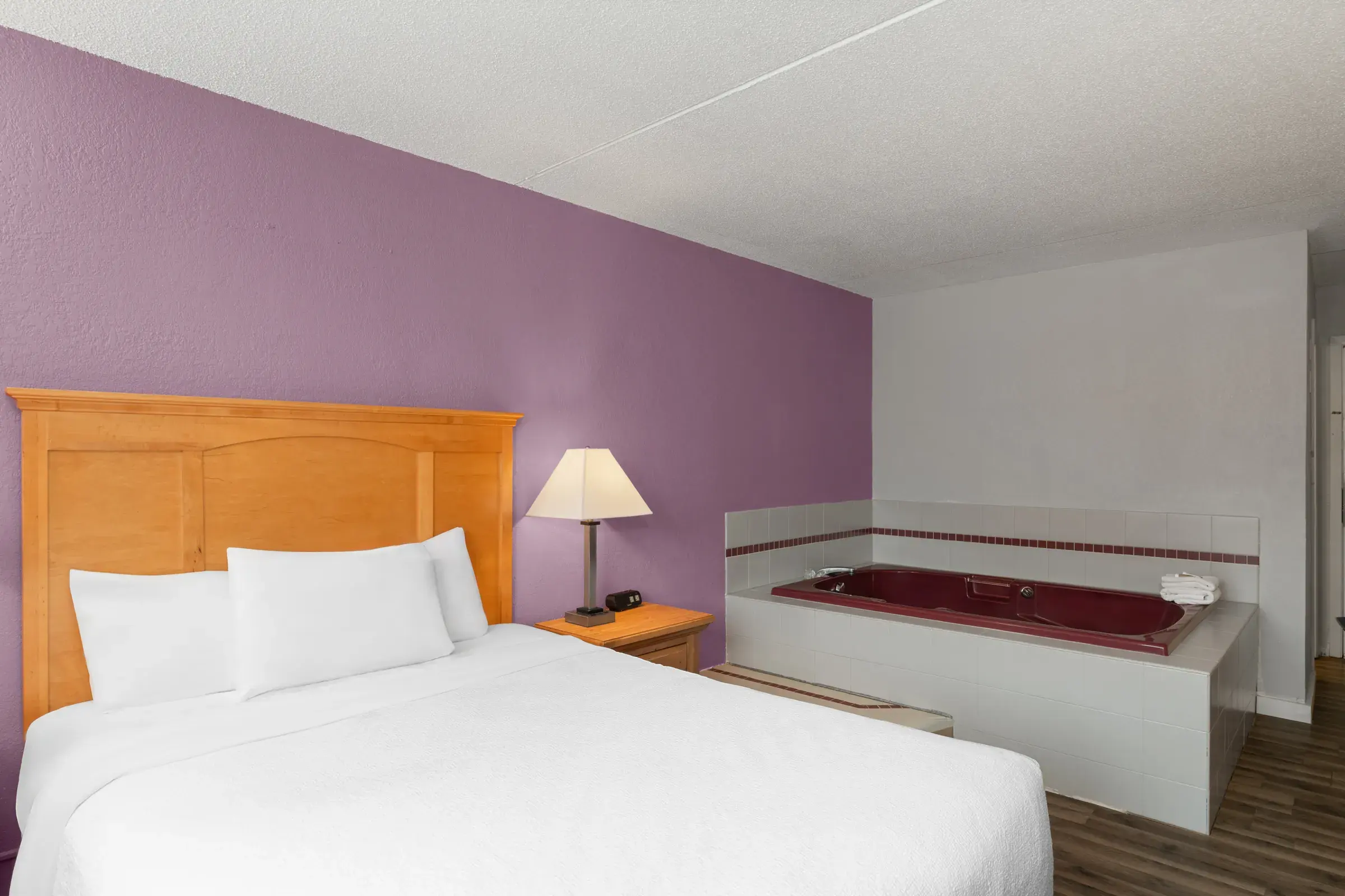 Spacious King Suite detail