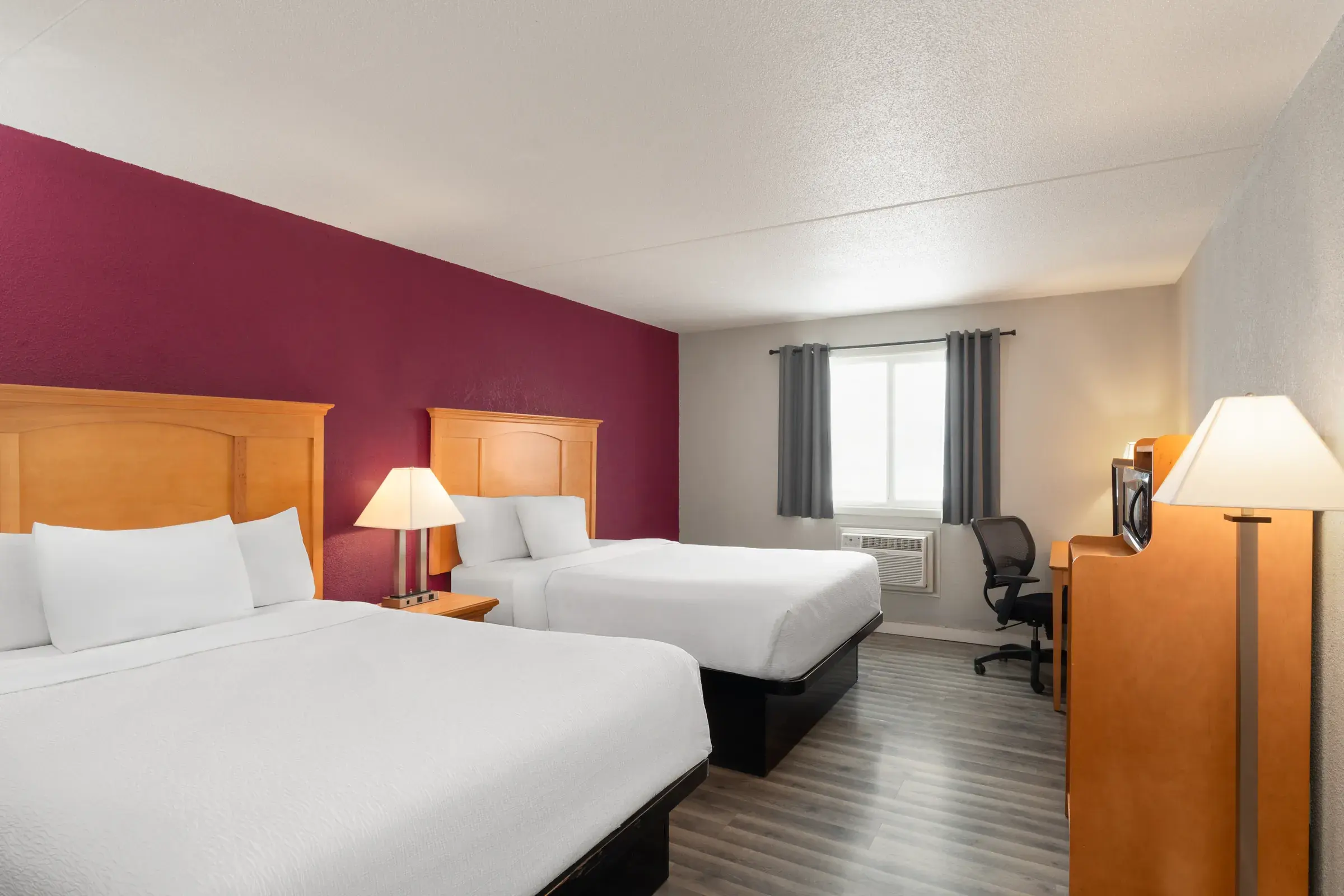 Double room with two queen beds